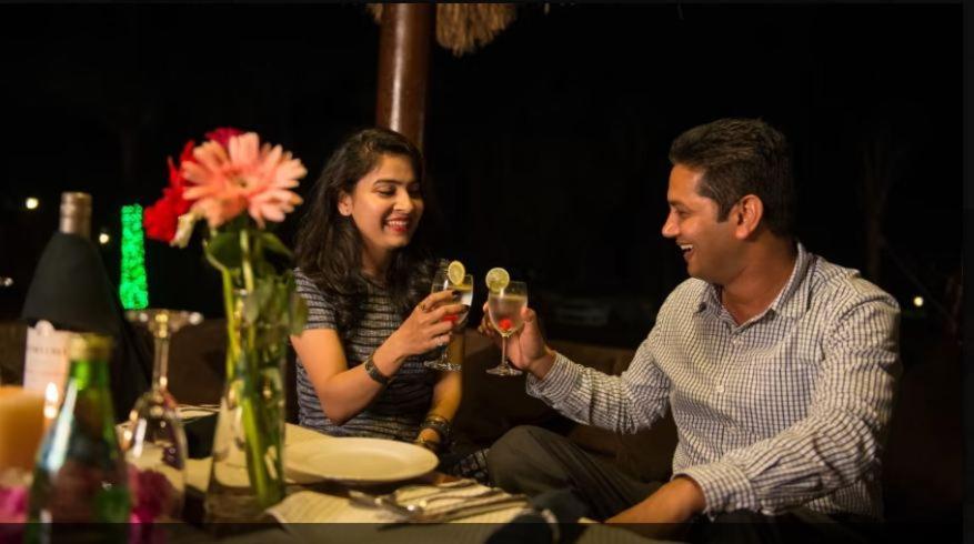 Modhera Sunrise Resort - Tents Bhungas Jungle Restaurants & Candlelight Dining Kalri エクステリア 写真