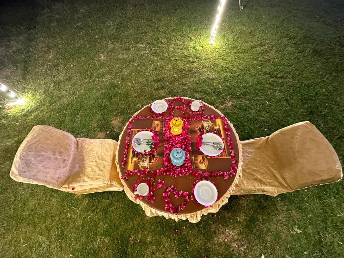 Modhera Sunrise Resort - Tents Bhungas Jungle Restaurants & Candlelight Dining Kalri エクステリア 写真