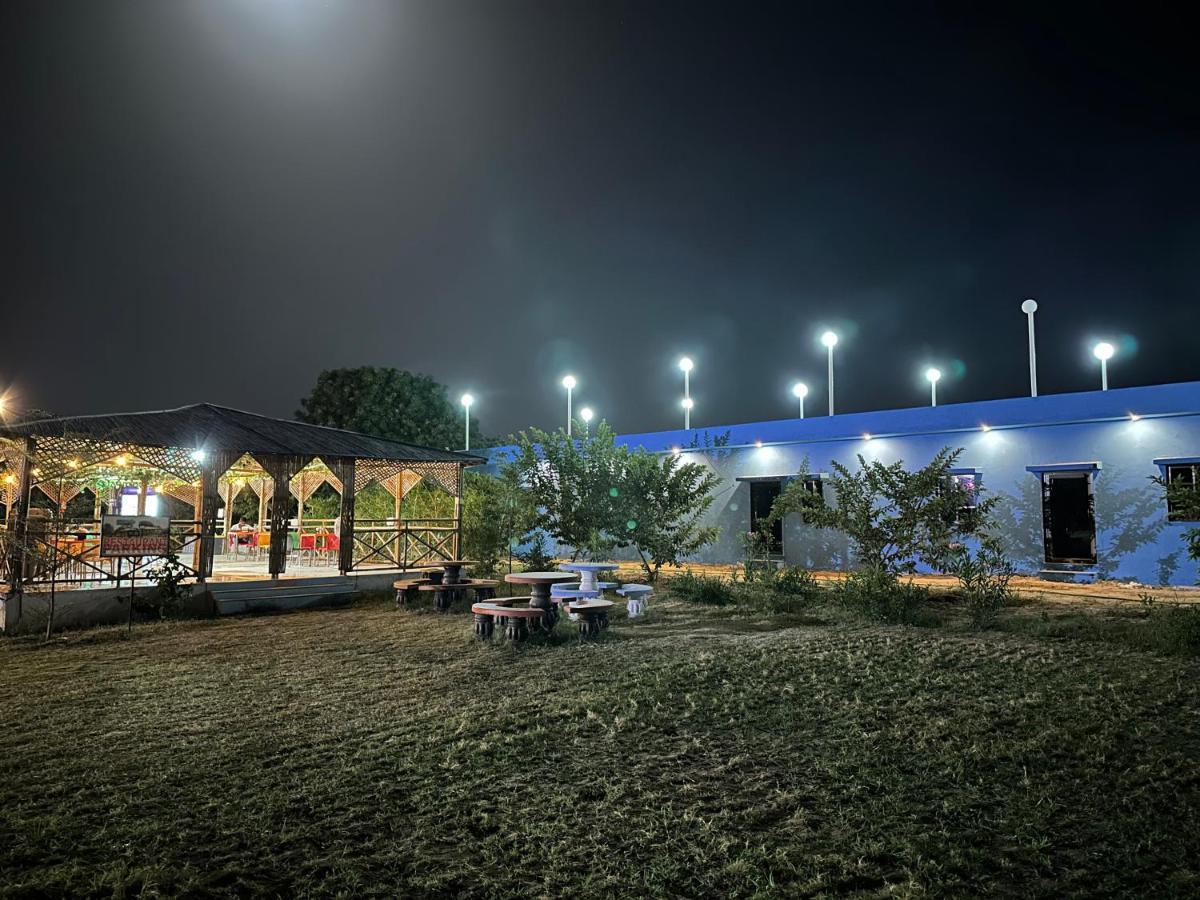 Modhera Sunrise Resort - Tents Bhungas Jungle Restaurants & Candlelight Dining Kalri エクステリア 写真