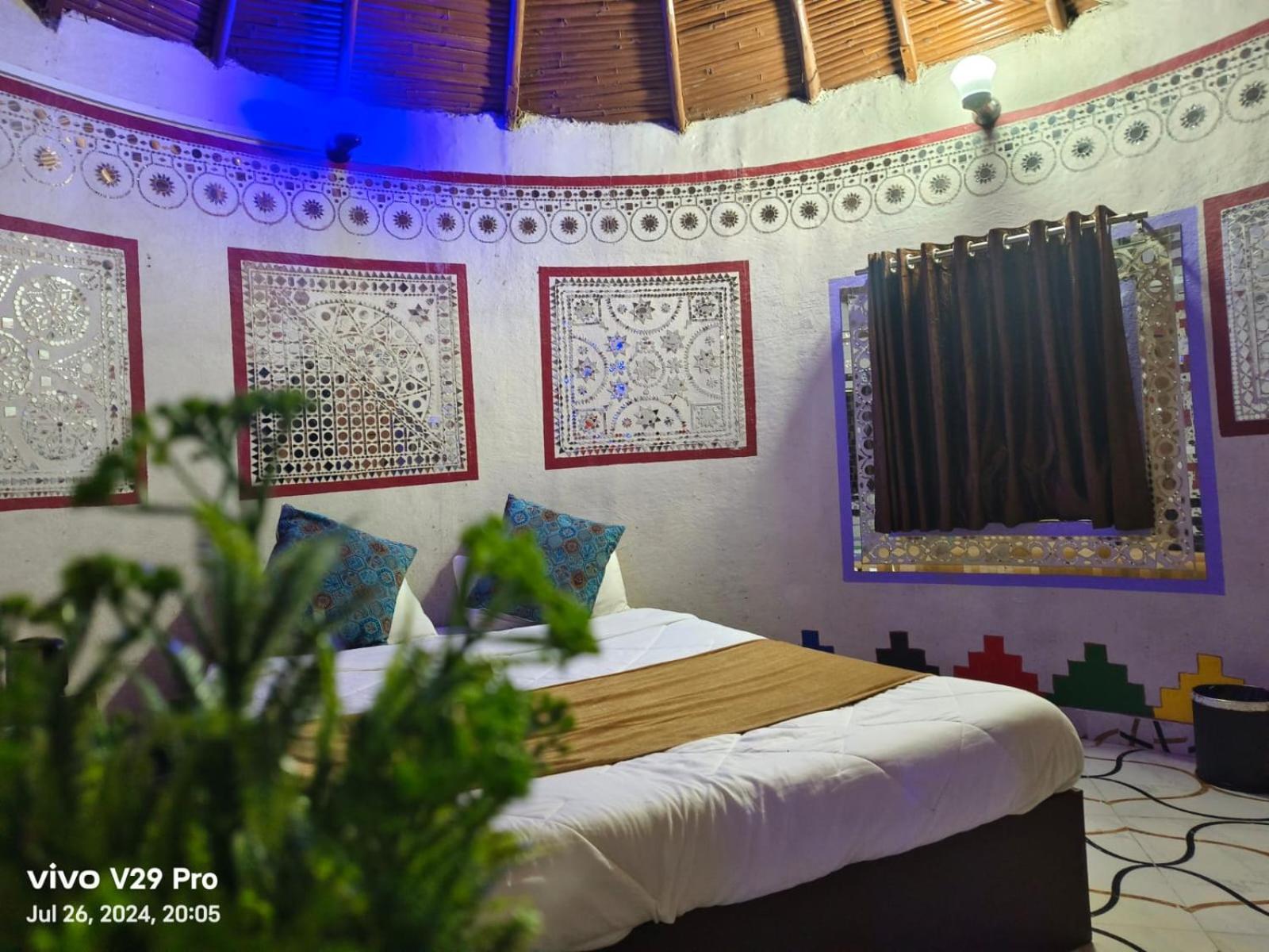 Modhera Sunrise Resort - Tents Bhungas Jungle Restaurants & Candlelight Dining Kalri エクステリア 写真
